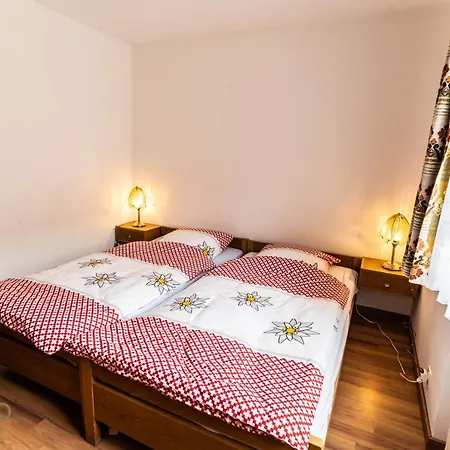 B Im Grunen, Breiten Apartment Morel